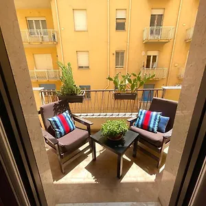 golden-house-trilocale-nel-cuore-di-agrigento.sicilyhotelsitaly.net/